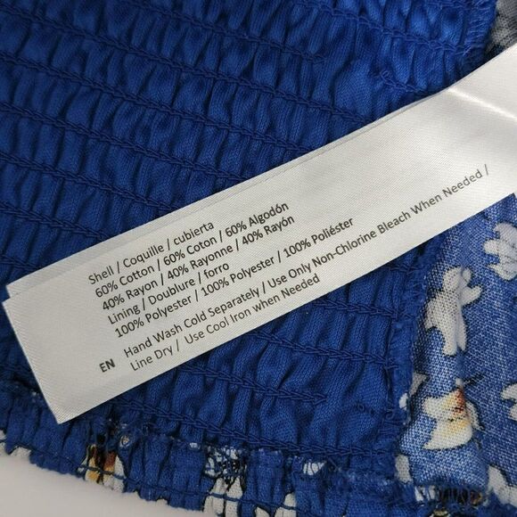 NWT BOG Collective Women's - L - Blue Floral Crop Adjustable Top - Picture 12 of 12